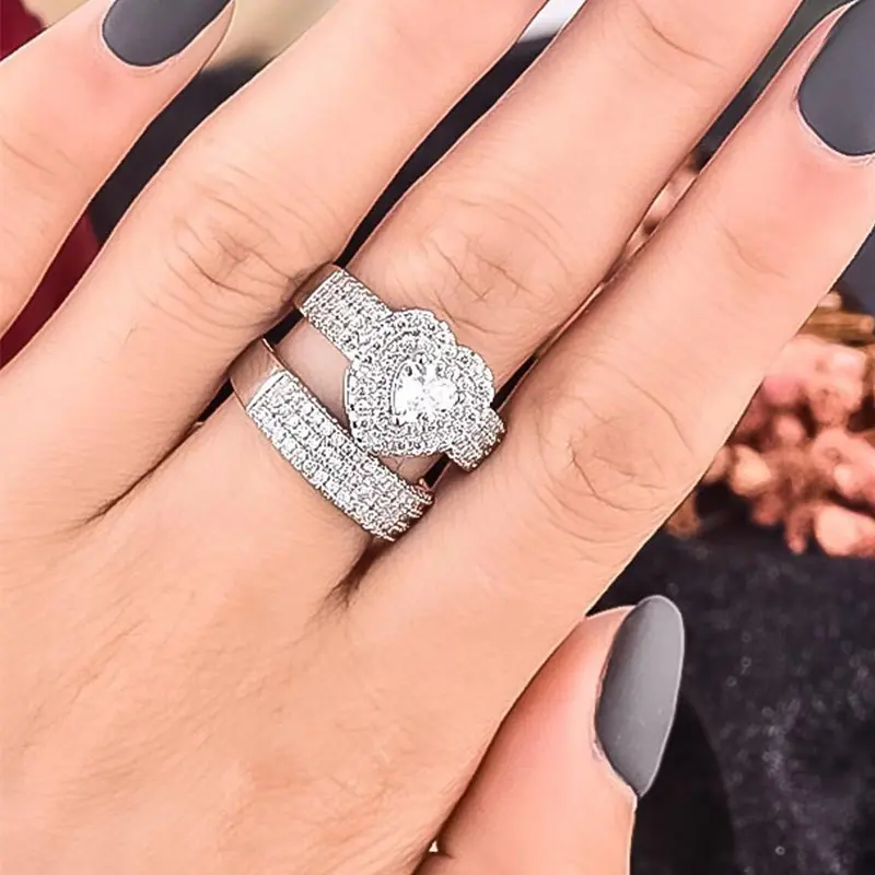 Huitan Eternity Love Women Rings Luxury 2Pcs/Set Cubic Zirconia Heart Rings Wedding Engagement Party Fashion Versatile Jewelry