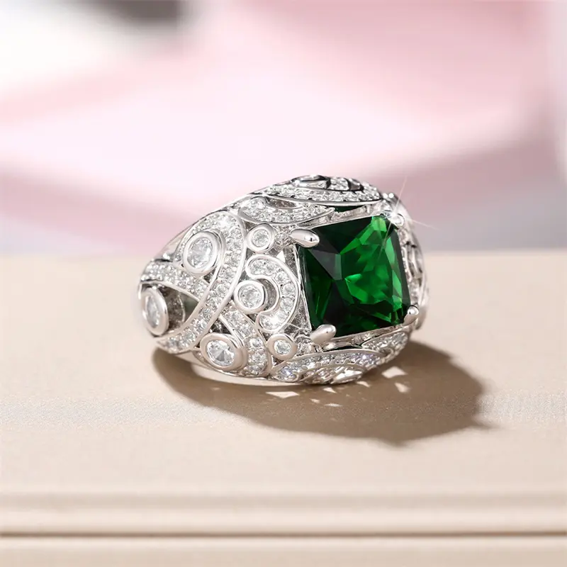 Huitan Elegant Lady's Rings for Wedding Anniversary Party Full Bling Iced Out Green CZ Rings Silver Color Mom's Gift New Jewelry