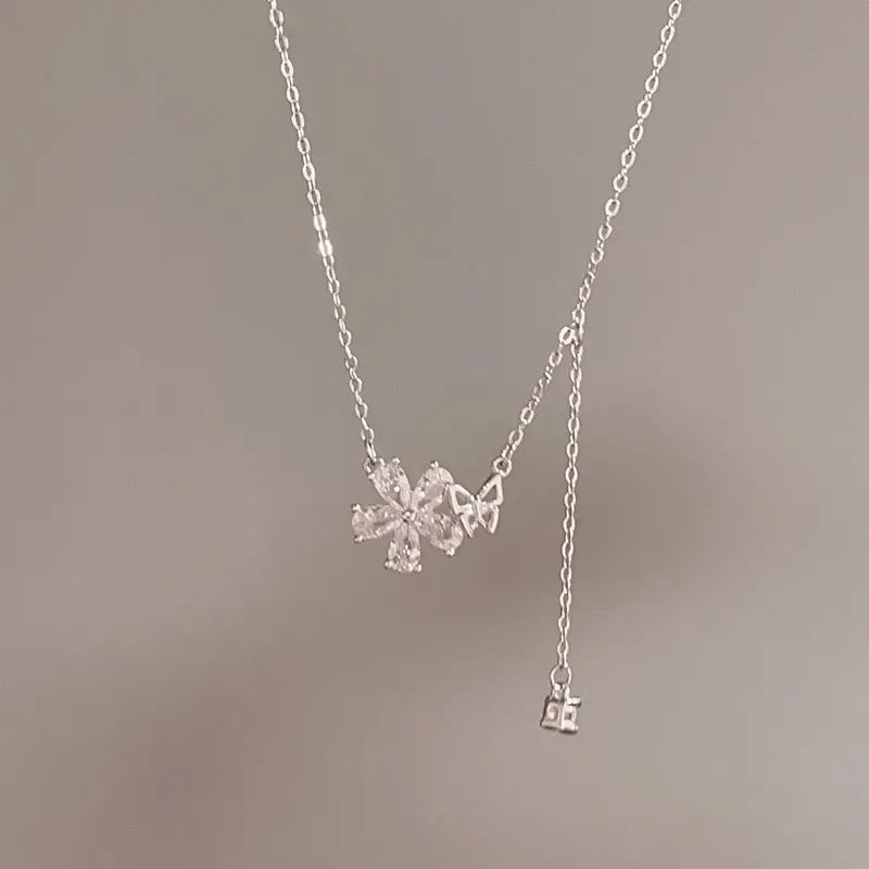 Huitan Fresh Style Flower with Hollow Butterfly Design Women's Pendant Necklace Luxury Trendy Silver Color Cubic Zircon Jewelry