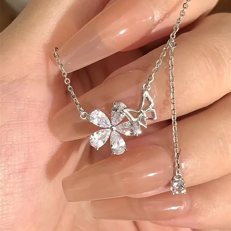 Huitan Fresh Style Flower with Hollow Butterfly Design Women's Pendant Necklace Luxury Trendy Silver Color Cubic Zircon Jewelry