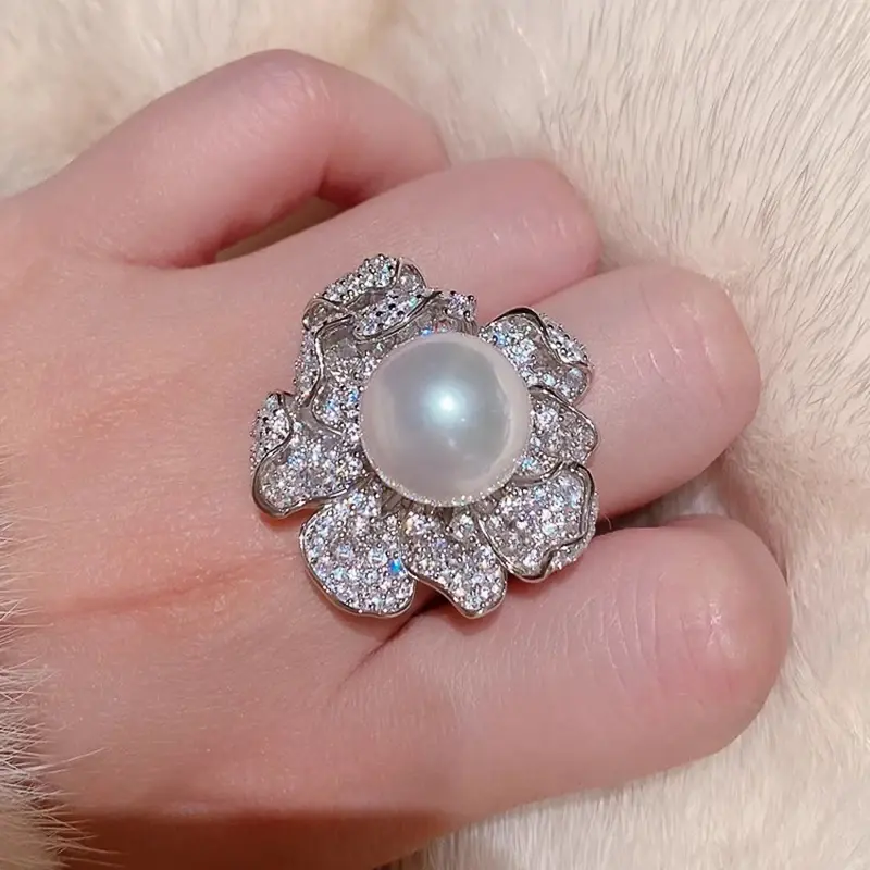 Huitan Swanking Charming Imitation Pearl Flower Rings for Women Elegant Temperament Finger Accessories Versatile Wedding Jewelry