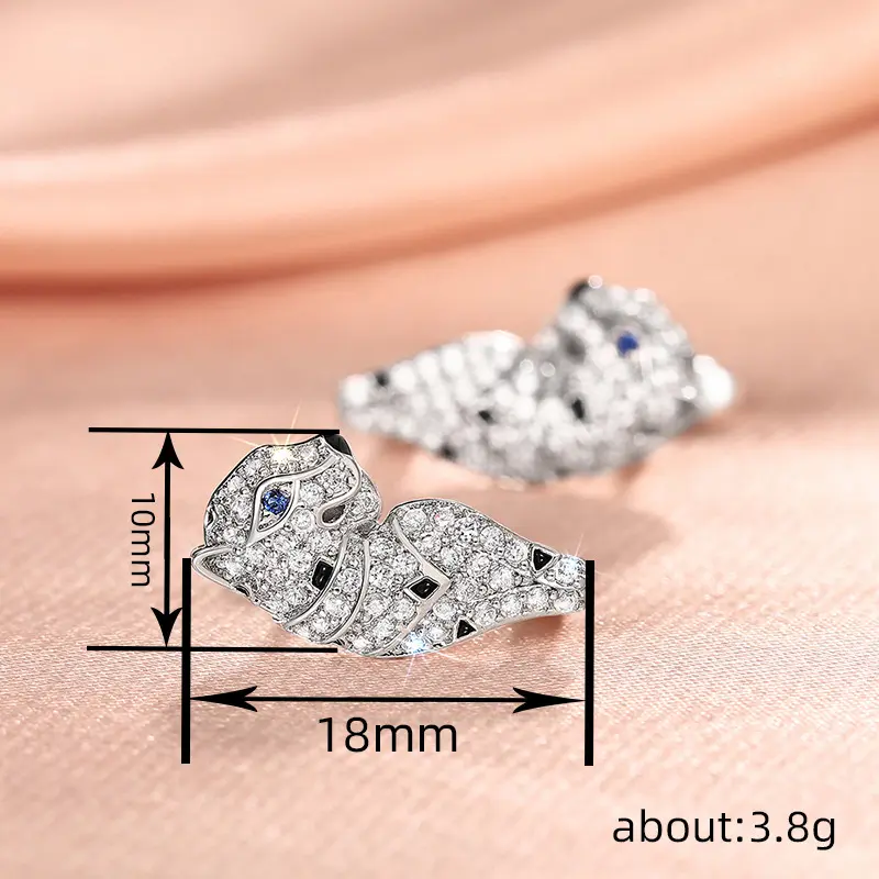 Huitan Punk Leopard Earrings for Women Blue Eyes Black Dot Design Personality Hip Hop Female Ear Accessories Statement Jewelry