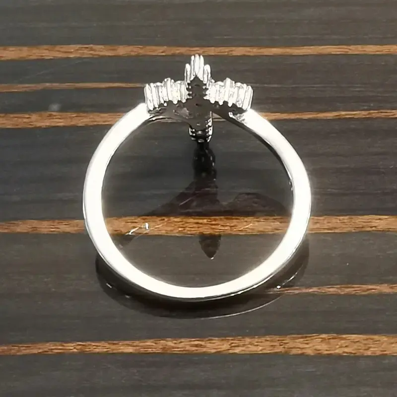 Huitan Trendy Cross Finger Ring for Women Inlay Dazzling Cubic Zirconia Modern Female Accessories Daily Wear Fashionable Jewelry
