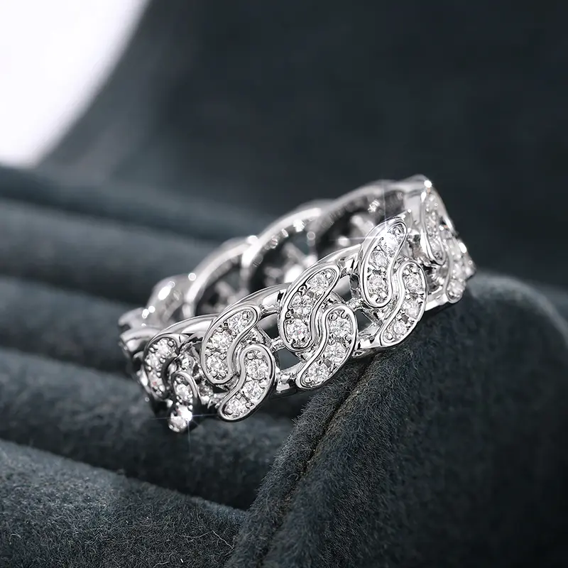 Huitan Novel Design Women Finger Rings Linked Design Crystal Cubic Zirconia Luxury Trendy Silver Color Female Statement Jewelry