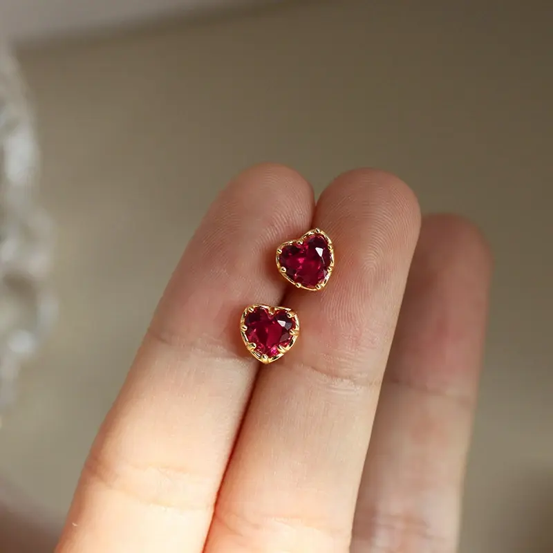 Huitan Chic Red Heart Cubic Zirconia Stud Earrings for Women Fresh Charms Ear Accessories Aesthetic Anniversary Party Jewelry