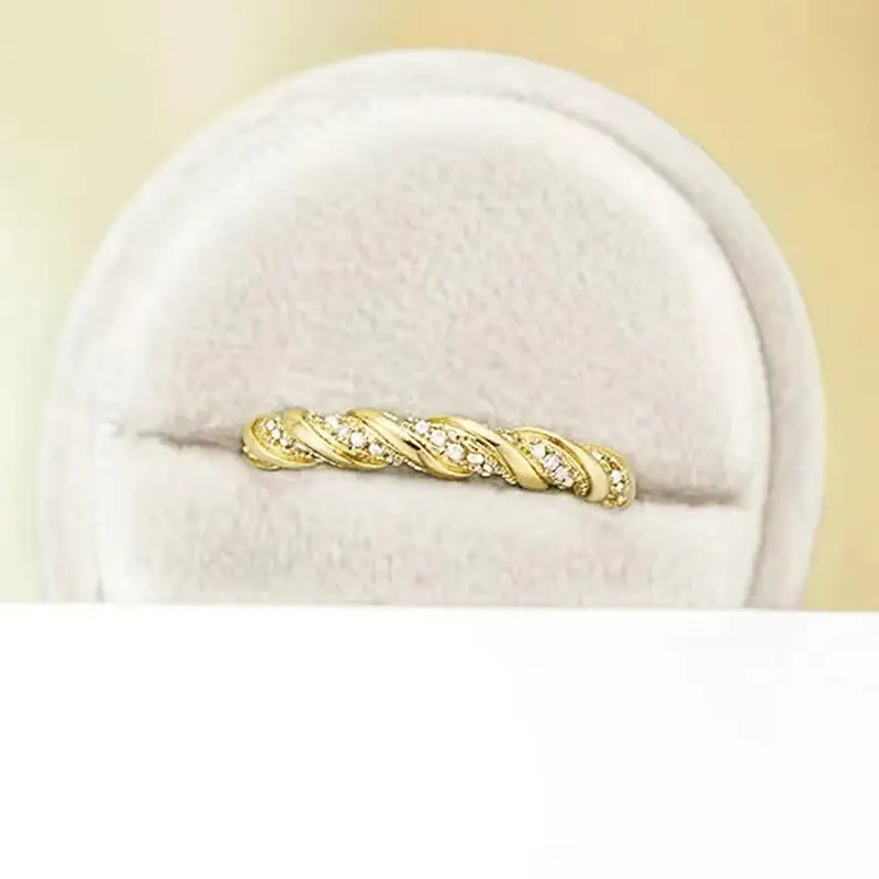 Huitan Fashion Gold Color Twist Ring Female Trendy Wedding Band Jewelry with Shiny Zirconia Stylish Accessories for Engagement