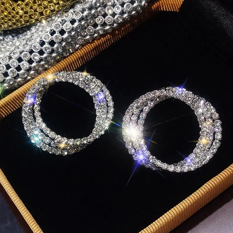 Huitan Luxury Micro Paved Dazzling Crystal CZ Classic Women Stud Earrings Silver Color Twine Round Shape Versatile Lady Jewelry