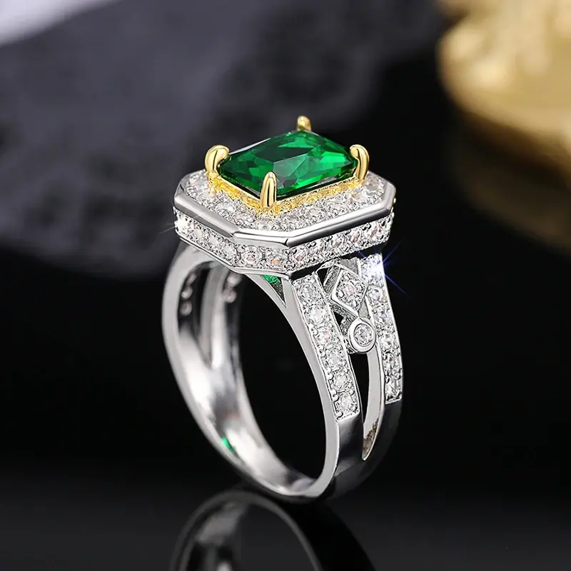 Huitan Gorgeous Temperament Lady Fashion Finger Ring with Bright Green Zirconia Luxury Female Engagement Ceremony Accessories