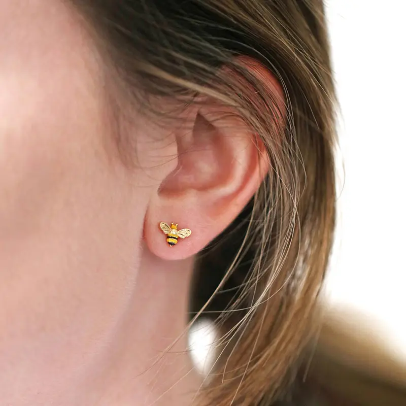 Huitan Unusual Flower and Bee Stud Earrings for Women Cute Yellow Honey-bee Floral Earrings Girls Gift Statement Jewelry Hot