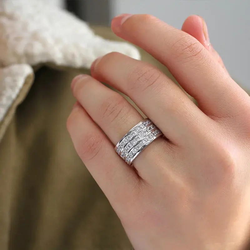 Huitan Modern Fashion Women Rings with Cubic Zirconia Silver Color Daily Wear Statement Accessories Wedding Engagement Jewelry