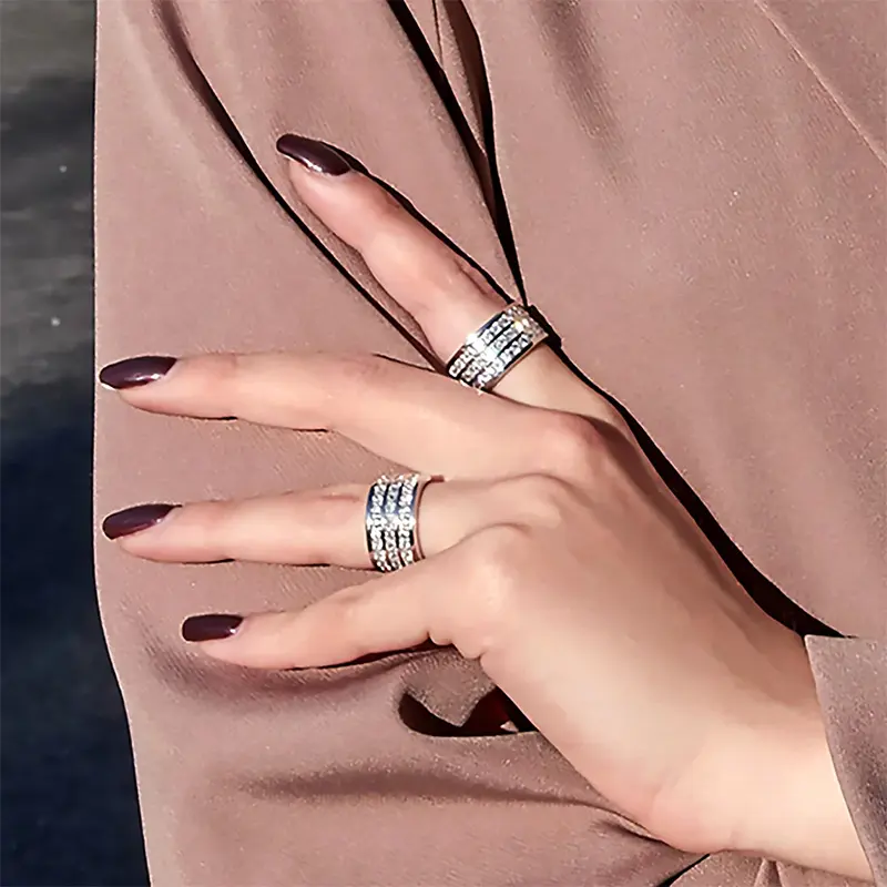 Huitan Modern Fashion Women Rings with Cubic Zirconia Silver Color Daily Wear Statement Accessories Wedding Engagement Jewelry