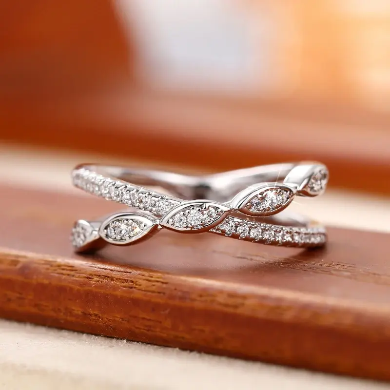 Huitan Trendy Cross Rings Lady Fashion Finger Accessories with Bright Cubic Zirconia Stylish Silver Color Daily Wearable Jewelry
