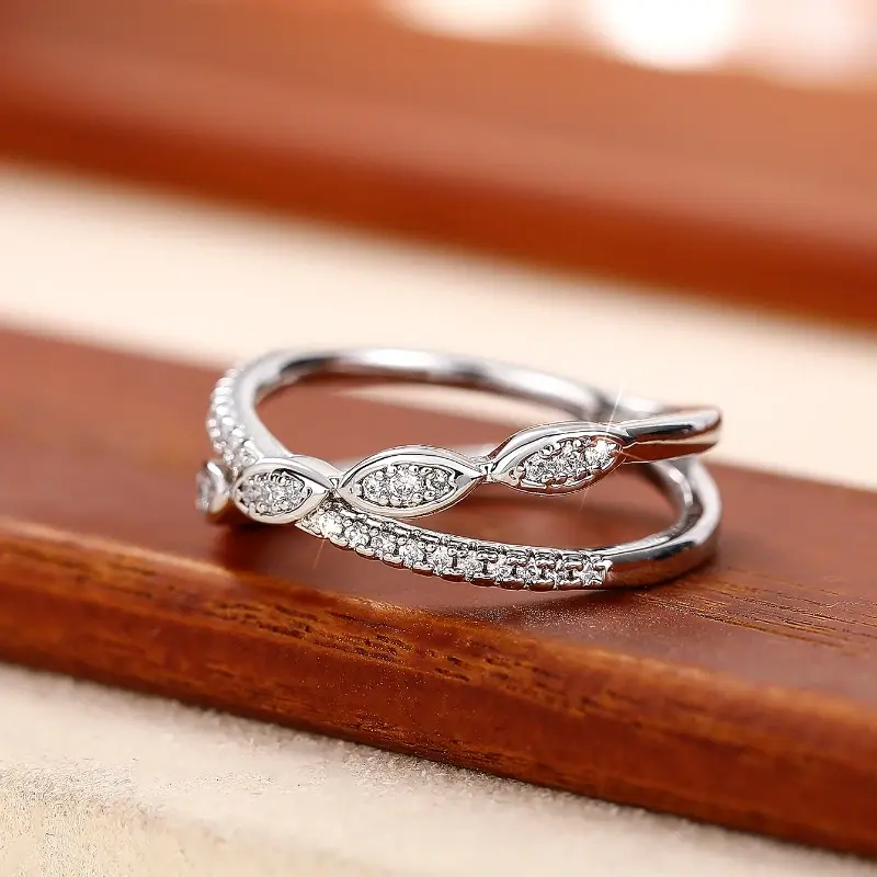 Huitan Trendy Cross Rings Lady Fashion Finger Accessories with Bright Cubic Zirconia Stylish Silver Color Daily Wearable Jewelry