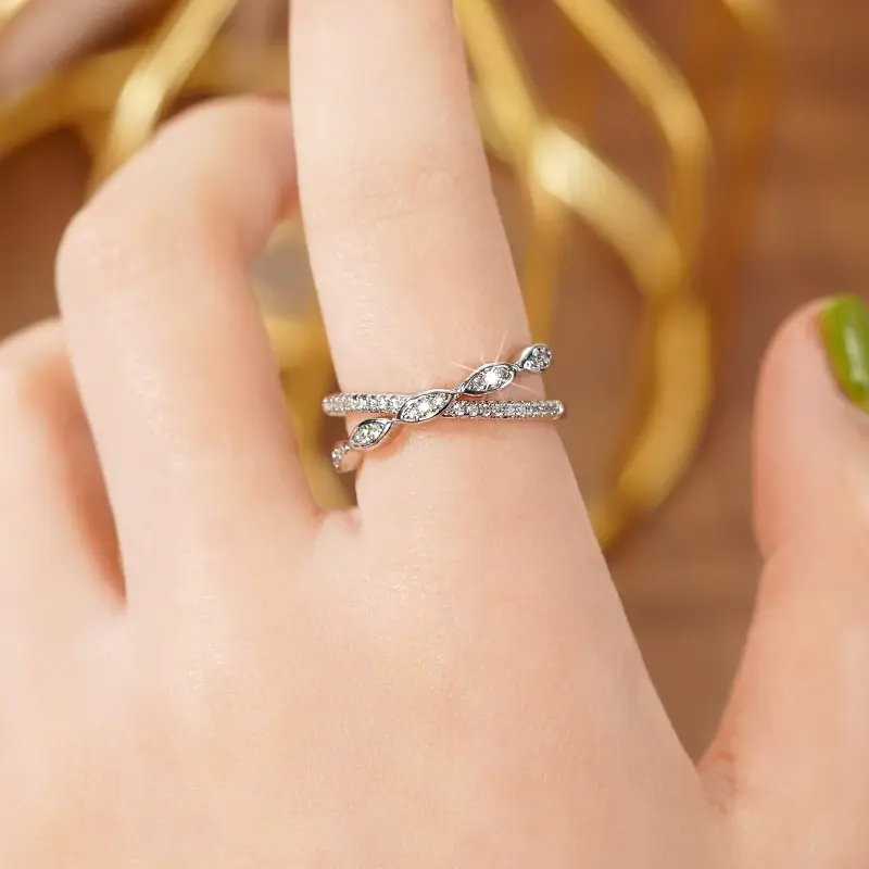 Huitan Trendy Cross Rings Lady Fashion Finger Accessories with Bright Cubic Zirconia Stylish Silver Color Daily Wearable Jewelry