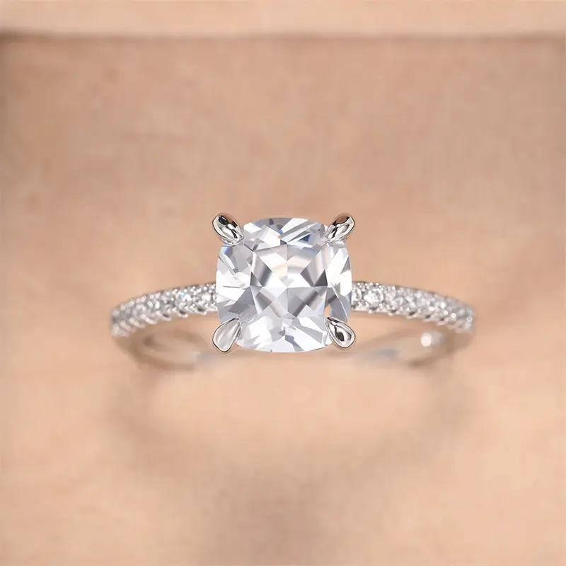 Huitan Luxury Eternity Wedding Rings for Women with AAA Cubic Zirconia Temperament Elegant Lady Engagement Rings Classic Jewelry