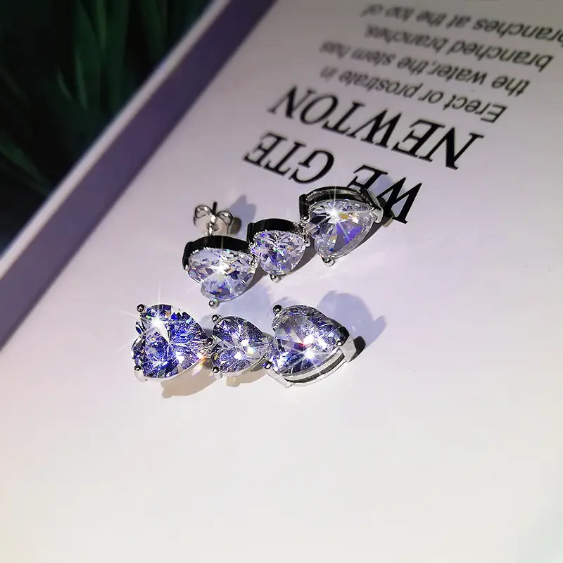 Huitan Fashion Luxury Heart Cubic Zirconia Crystal Earrings Women Simple Stylish Design Versatile Female Earrings Ear Jewelry