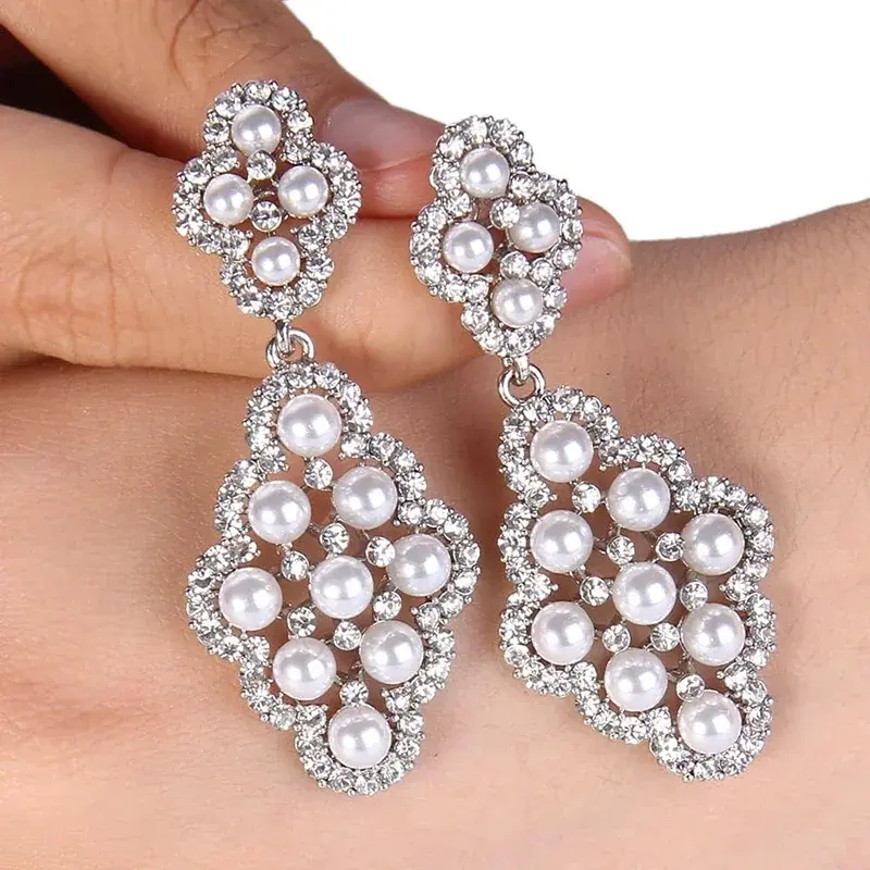 Huitan Graceful Dainty Drop Earrings Lady Elegant Female Imitation Pearl Pendant Accessories for Wedding Ceremony Party