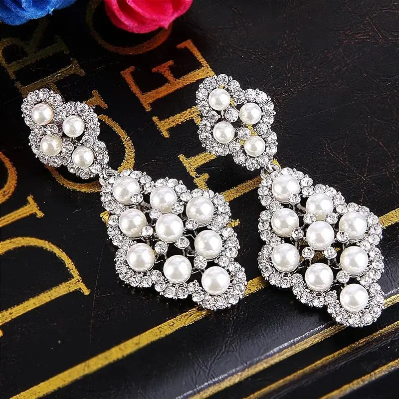Huitan Graceful Dainty Drop Earrings Lady Elegant Female Imitation Pearl Pendant Accessories for Wedding Ceremony Party