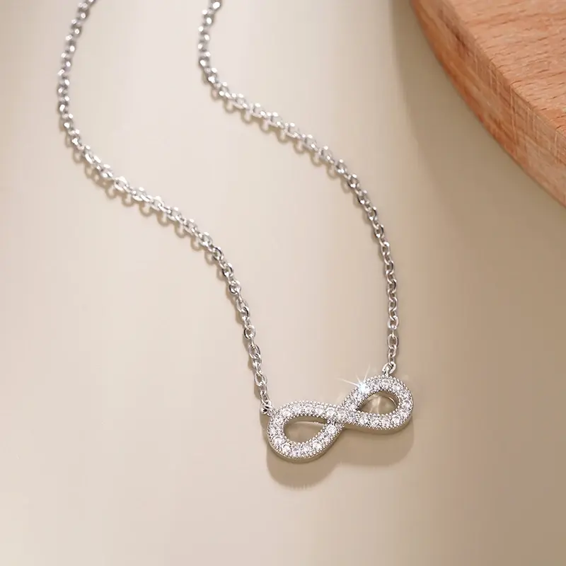Huitan Fashion Chic Pendant Necklace Lady Everyday Jewelry with Cubic Zirconia Stylish Versatile Silver Color Accessories Gifts