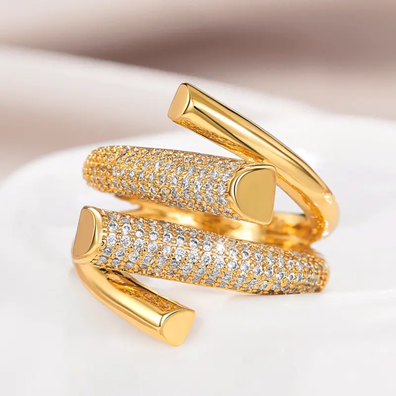 Huitan Hyperbole Shape Geometric Gold Color Girl Ring Luxury Paved Sparkling CZ Daily Wear Party Fashion Versatile Women Jewelry