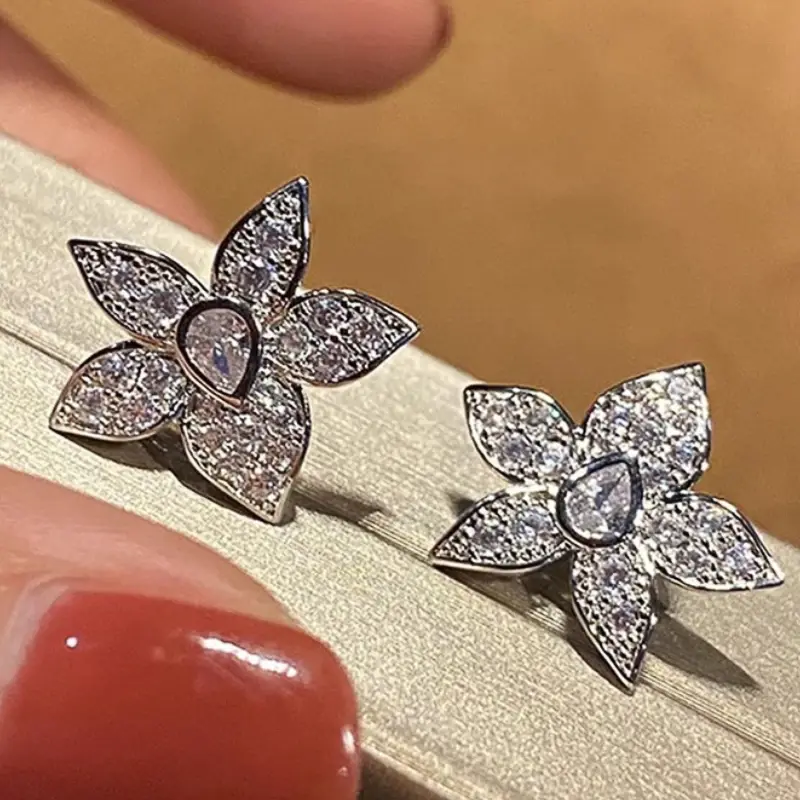 Huitan Delicate Flower Stud Earrings for Women Silver Color Accessories for Engagement Elegant Lady Daily Wearable Jewelry Gifts