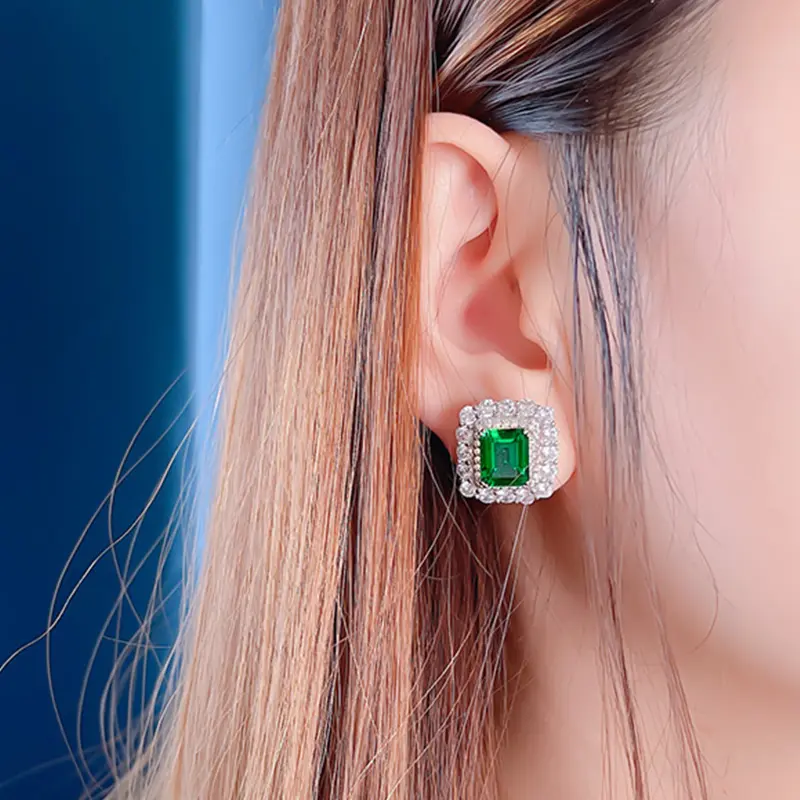 Huitan Delicate Fashion Design Ear Stud Lady Engagement Earrings Jewelry with Shiny Zirconia Exquisite Women Wedding Accessories