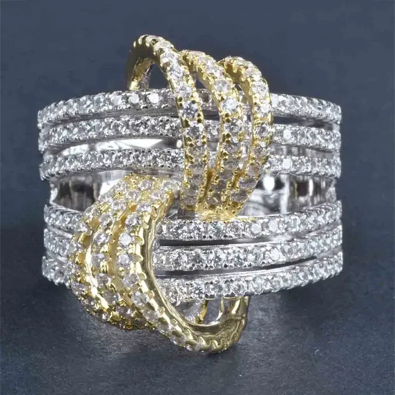 Huitan New Fashion Finger Jewelry Ring Female Gorgeous Engagement Party Accessories with Brilliant Cubic Zirconia Wedding Band