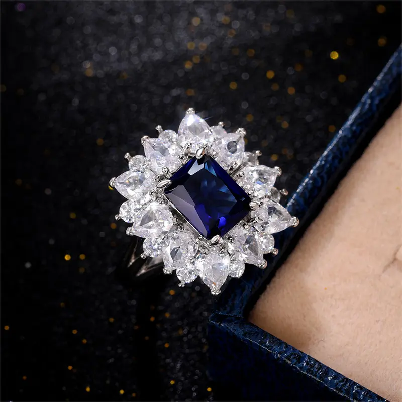 Huitan Sparkling Blue/White Cubic Zirconia Rings for Women Wedding Engagement Party Noble Female Rings Anniversary Gift Jewelry