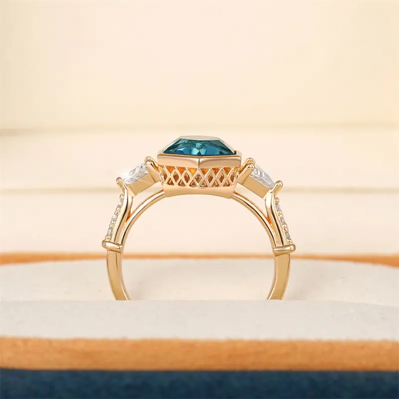 Huitan Bohemia Style Blue Cubic Zirconia Women's Rings Luxury Gold Color Band Sparkling Finger Accessories for Party New Jewelry