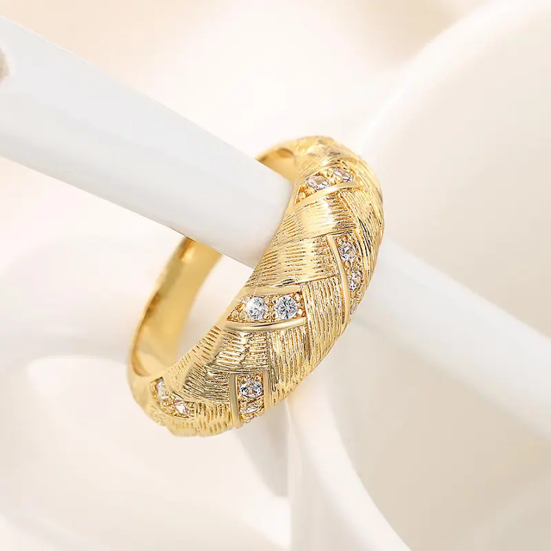 Huitan Engagement Wedding Rings New for Women Chic Braid Design Luxury Gold Color Female Rings Party Statement Jewelry Drop Ship