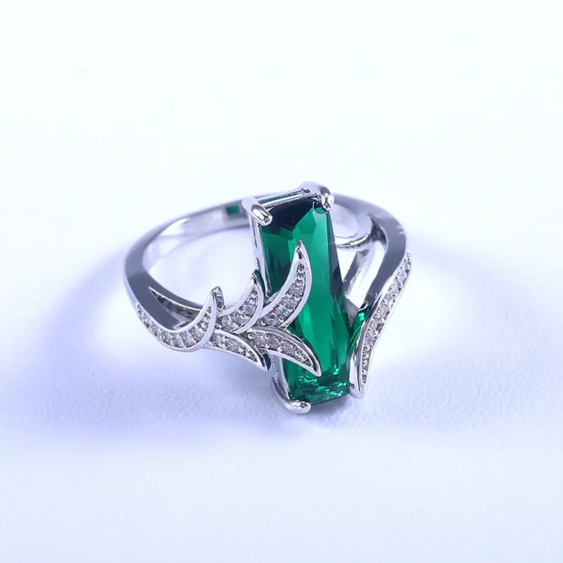 Huitan Unique Super Long Cubic Zircon Stone Prong Setting Women Rings With Cute Plant Pattern Band Cocktail Party Rings For Girl