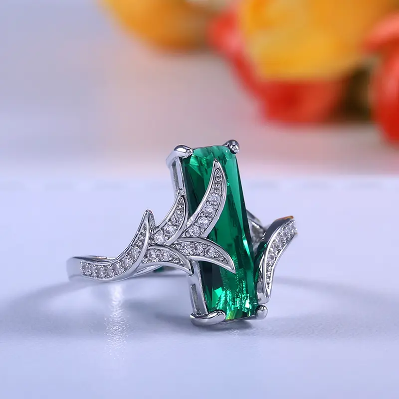 Huitan Unique Super Long Cubic Zircon Stone Prong Setting Women Rings With Cute Plant Pattern Band Cocktail Party Rings For Girl