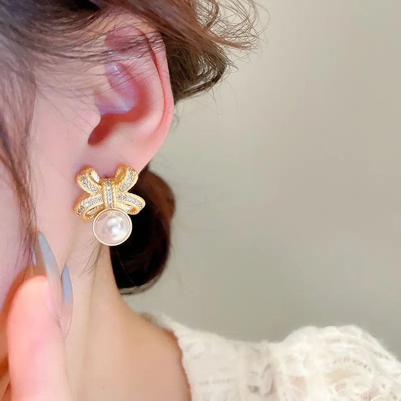 Huitan Newly Designed Bow with Simulated Pearl Stud Earrings for Women Luxury Gold Color Accessory Wedding Party Trendy Jewelry