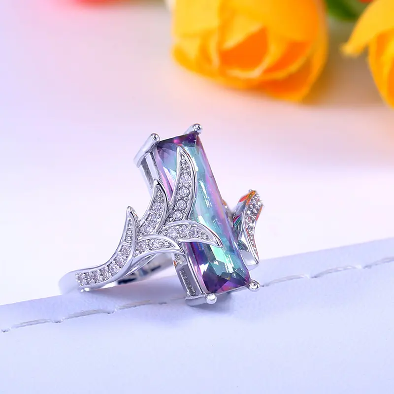 Huitan Unique Super Long Cubic Zircon Stone Prong Setting Women Rings With Cute Plant Pattern Band Cocktail Party Rings For Girl