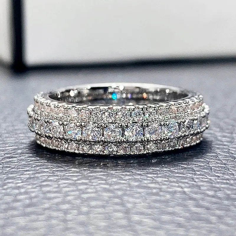 Huitan Fashion Gold Color Wedding Rings Women Full Paved Dazzling Cubic Zirconia High Quality Engagement Bands Jewelry Wholesale