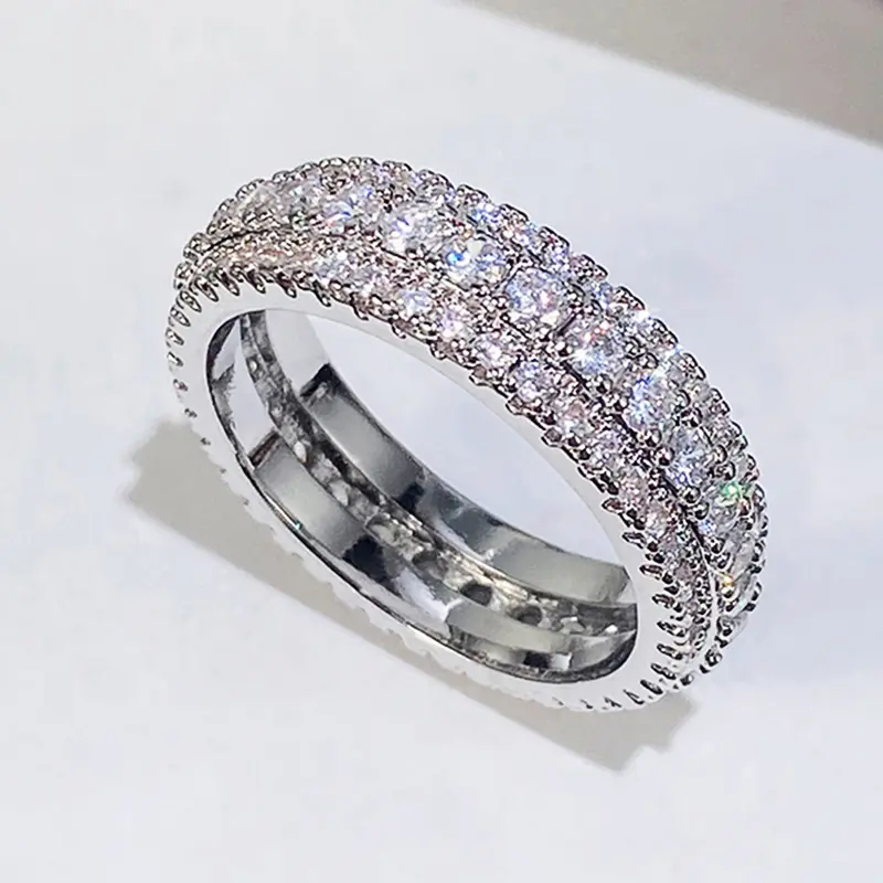 Huitan Fashion Gold Color Wedding Rings Women Full Paved Dazzling Cubic Zirconia High Quality Engagement Bands Jewelry Wholesale