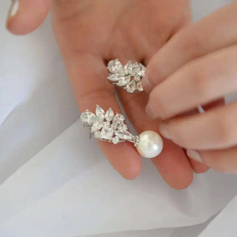 Huitan Luxury Lady Wedding Earrings Exquisite Simulated Pearl Pendant Jewelry Bright Zirconia Accessories for Engagement Party