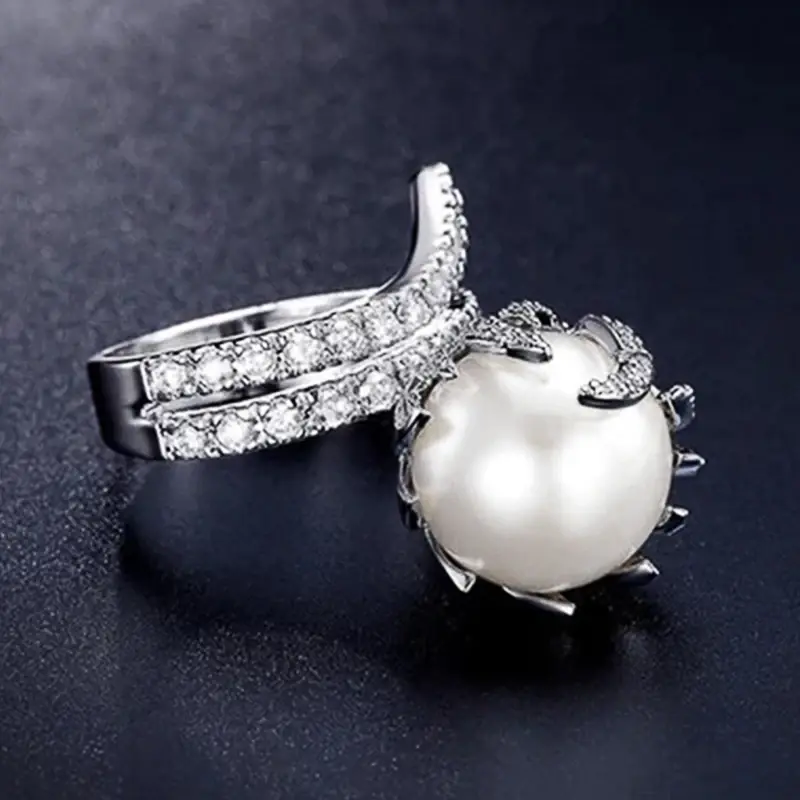 Huitan Noble Swanking Imitation Pearl Women Rings Attractive Elegant Lady Finger Accessories Fashion Engagement Wedding Jewelry