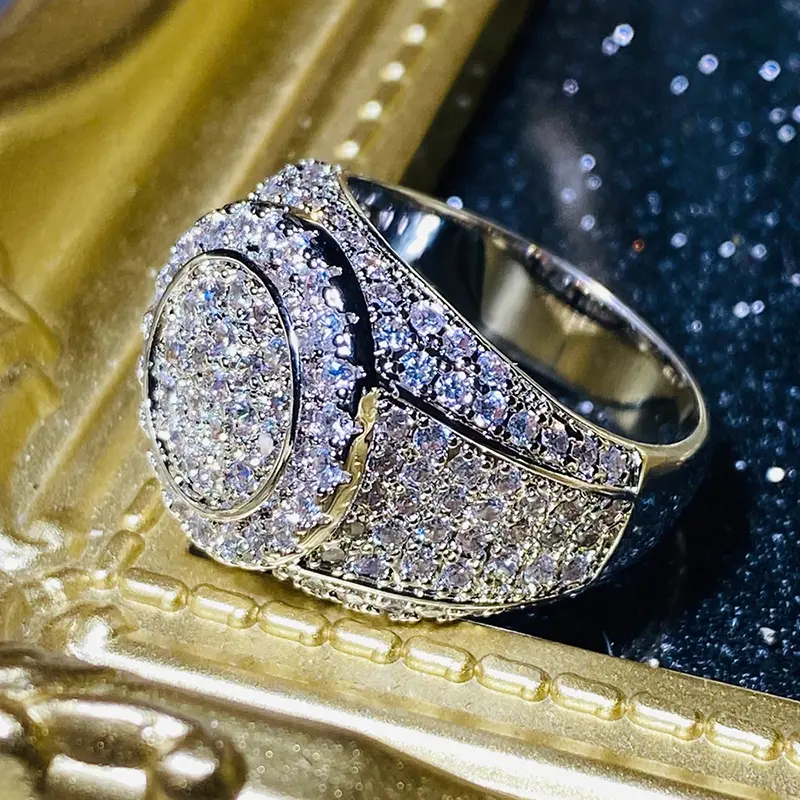 Huitan Luxury Female Brilliant Zirconia Ring Fashion Round Shape Finger Jewelry Sparkling Bright Zirconia Accessories for Party