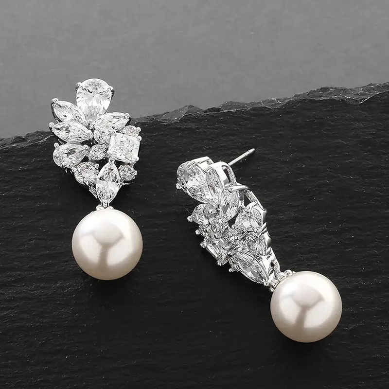 Huitan Luxury Lady Wedding Earrings Exquisite Simulated Pearl Pendant Jewelry Bright Zirconia Accessories for Engagement Party