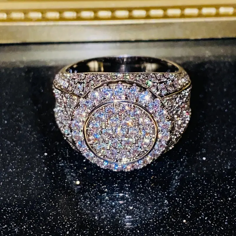 Huitan Luxury Female Brilliant Zirconia Ring Fashion Round Shape Finger Jewelry Sparkling Bright Zirconia Accessories for Party