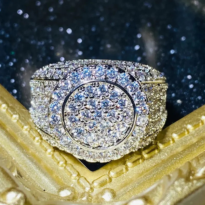 Huitan Luxury Female Brilliant Zirconia Ring Fashion Round Shape Finger Jewelry Sparkling Bright Zirconia Accessories for Party