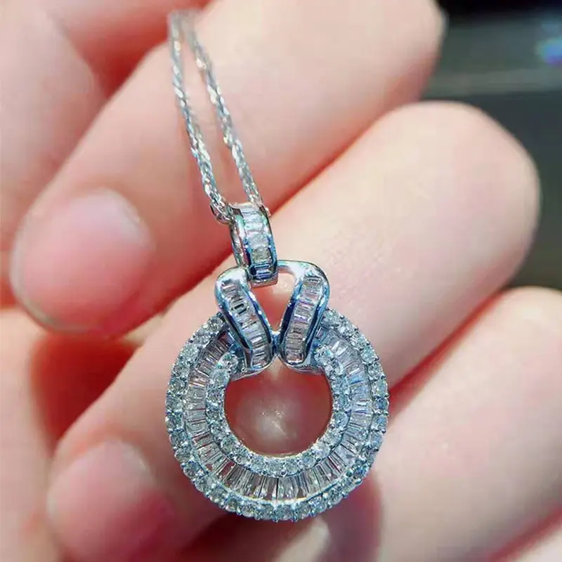 Huitan Bling Bling Pendant Necklace for Women Luxury Wedding Engagement Accessories with Dazzling Cubic Zirconia Fashion Jewelry