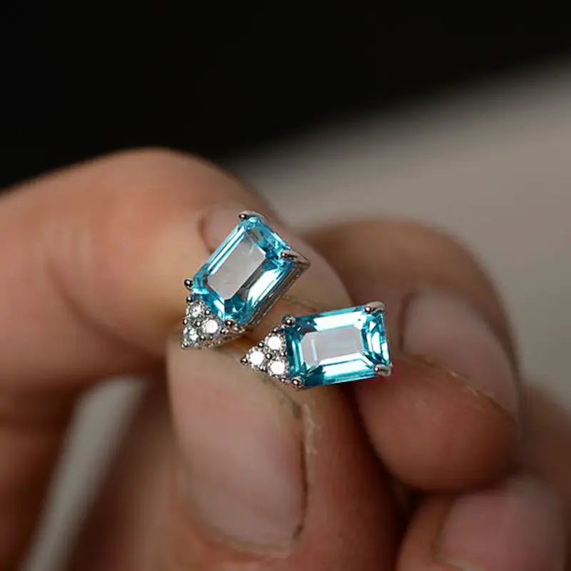 Huitan Luxury Bridal Stud Earring for Wedding Light Blue Geometric Cubic Zirconia High Quality Trendy Jewelry New Women Earrings