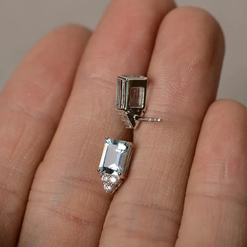 Huitan Luxury Bridal Stud Earring for Wedding Light Blue Geometric Cubic Zirconia High Quality Trendy Jewelry New Women Earrings