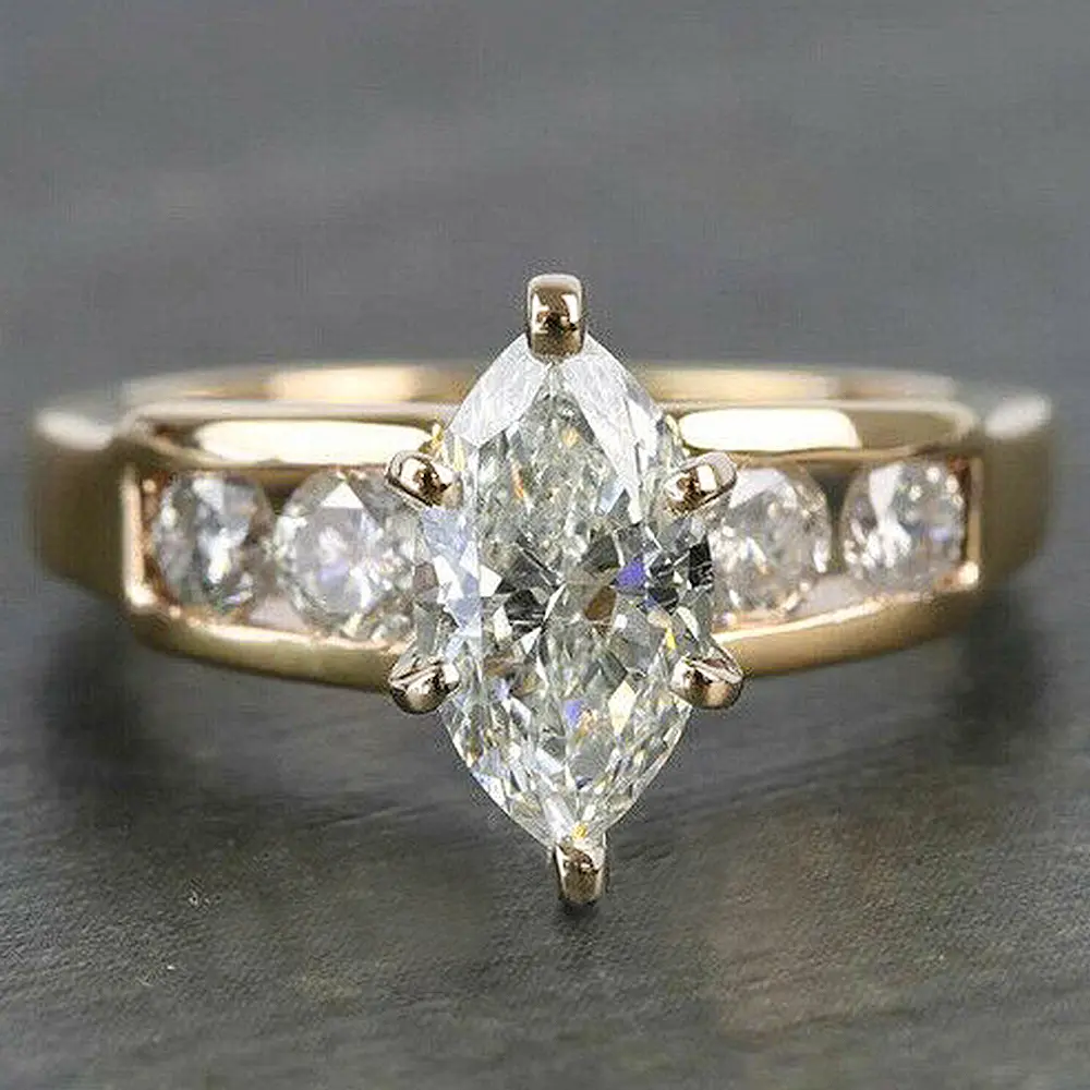 Huitan Luxury Marquise Cubic Zirconia Gold Color Rings for Women Fashion Wedding Bands Female Accessories New Arrival Jewelry