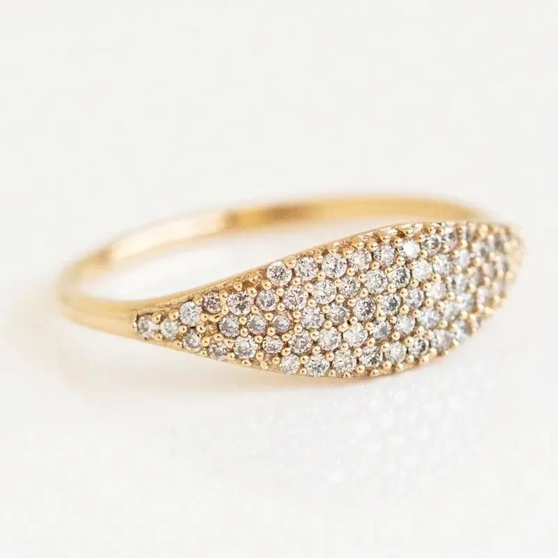 Huitan Simple Elegant Women Rings Full Bling Iced Out CZ Stone Luxury Gold Color Female Rings Wedding Party Statement Jewelry