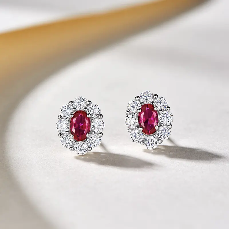 Huitan Exquisite Red Cubic Zircon Stud Earrings for Women Wedding Anniversary Gift Gorgeous Elegant Lady Earrings Trendy Jewelry