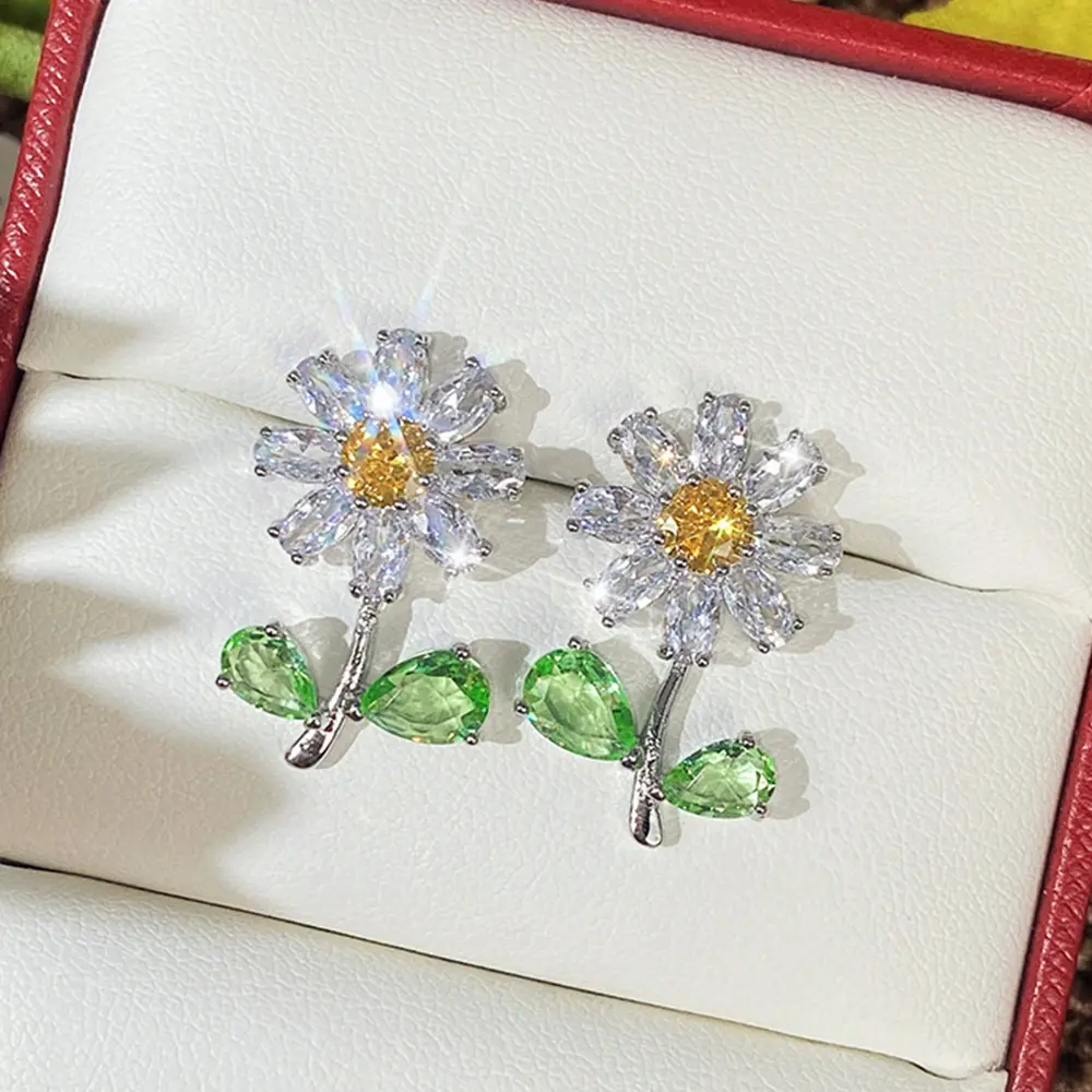Huitan Women Daisy Stud Earrings with Green Leaf Yellow Flower Fancy Ear Accessories for Party Luxury CZ Earrings Trendy Jewelry