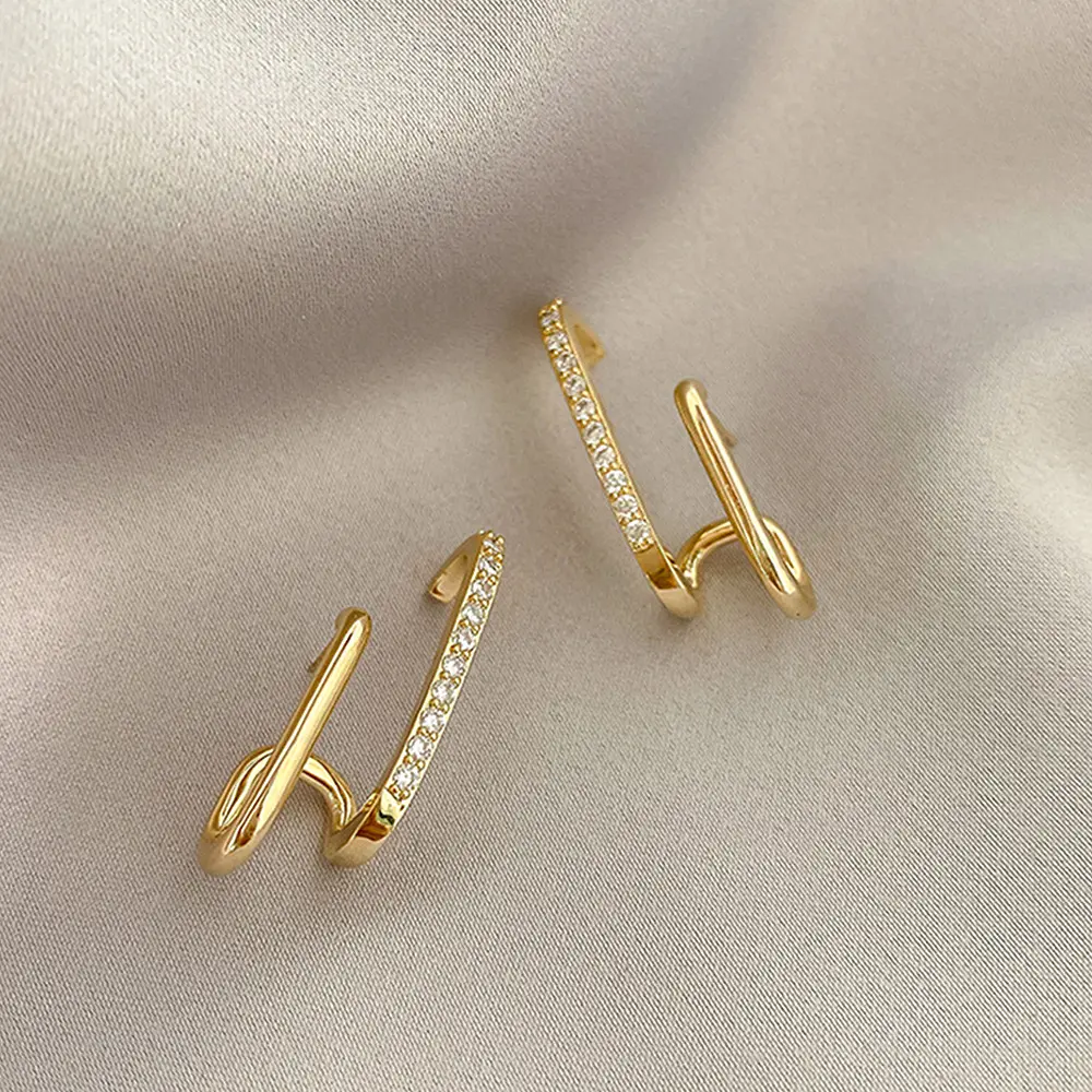 Huitan Fashion Contracted Women's Stud Earrings Gold Color Inlaid Shiny CZ Stone Daily Wear Statement Jewelry 2022 Drop Shipping